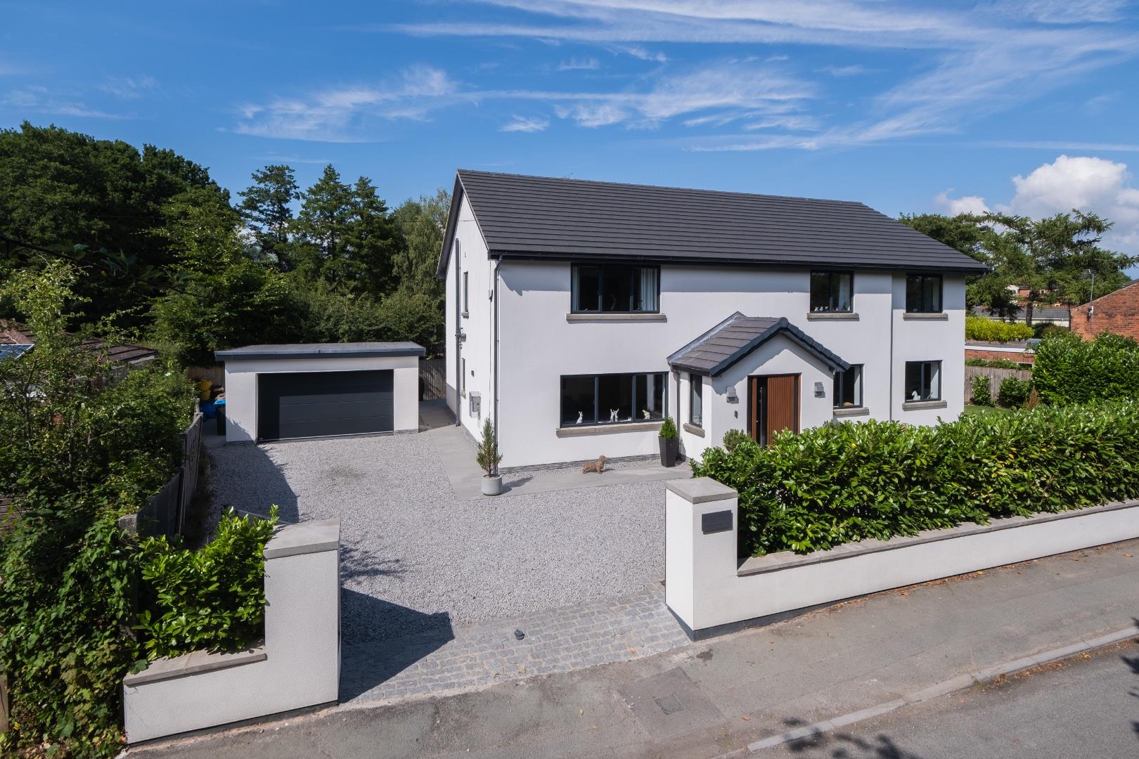5 bedroom  Detached House for Sale in Norley